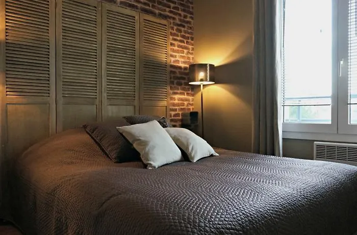 Daire Little - Westhoek *